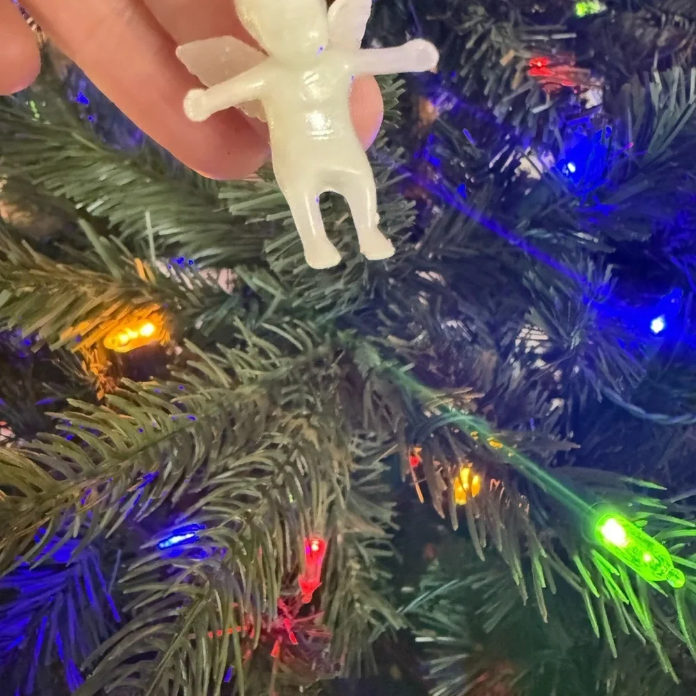 Vintage 1971 Tiny Cream Angel Cherub Ornament
